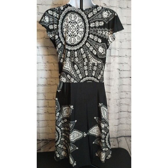 Purple Rain Dress Beautiful Black and White Floral Cap Sleeve Twist Bodice L - Picture 6 of 10